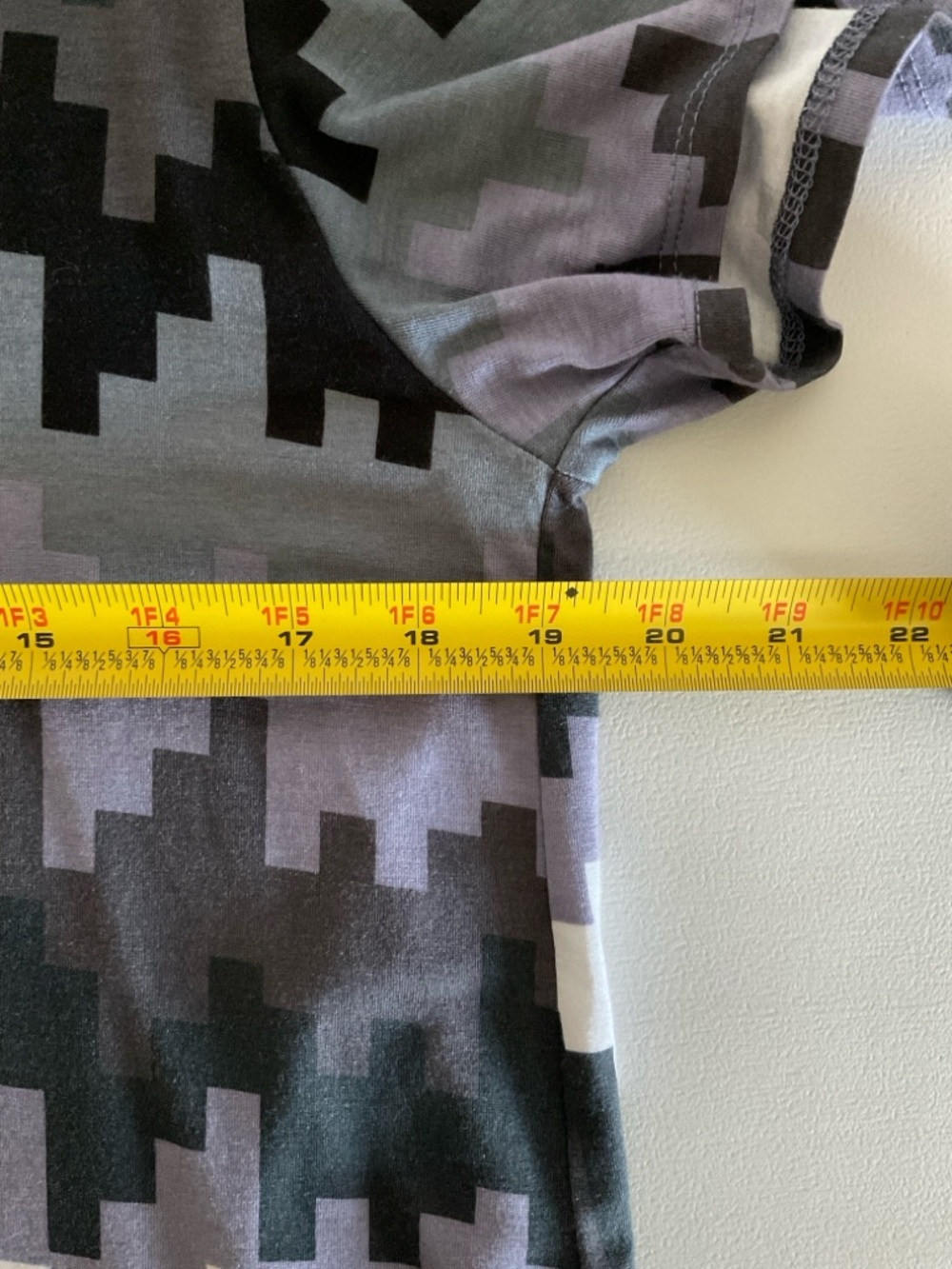 LuLaRoe Classic Shirt Tee in Black, Gray & Lavender XL - Picture 10 of 12